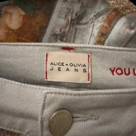 Alice & Olivia SUNDAY DREAMING JEANS - Picture 5 of 7